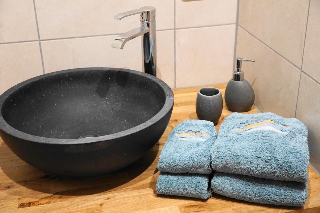 Bed and Breakfast Le Chemin Challignac Экстерьер фото